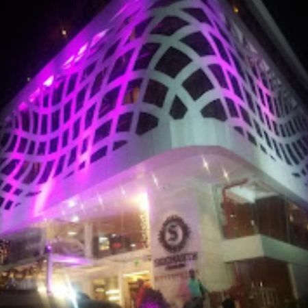 Hotel Siddharth Premiere Chandrapur Экстерьер фото