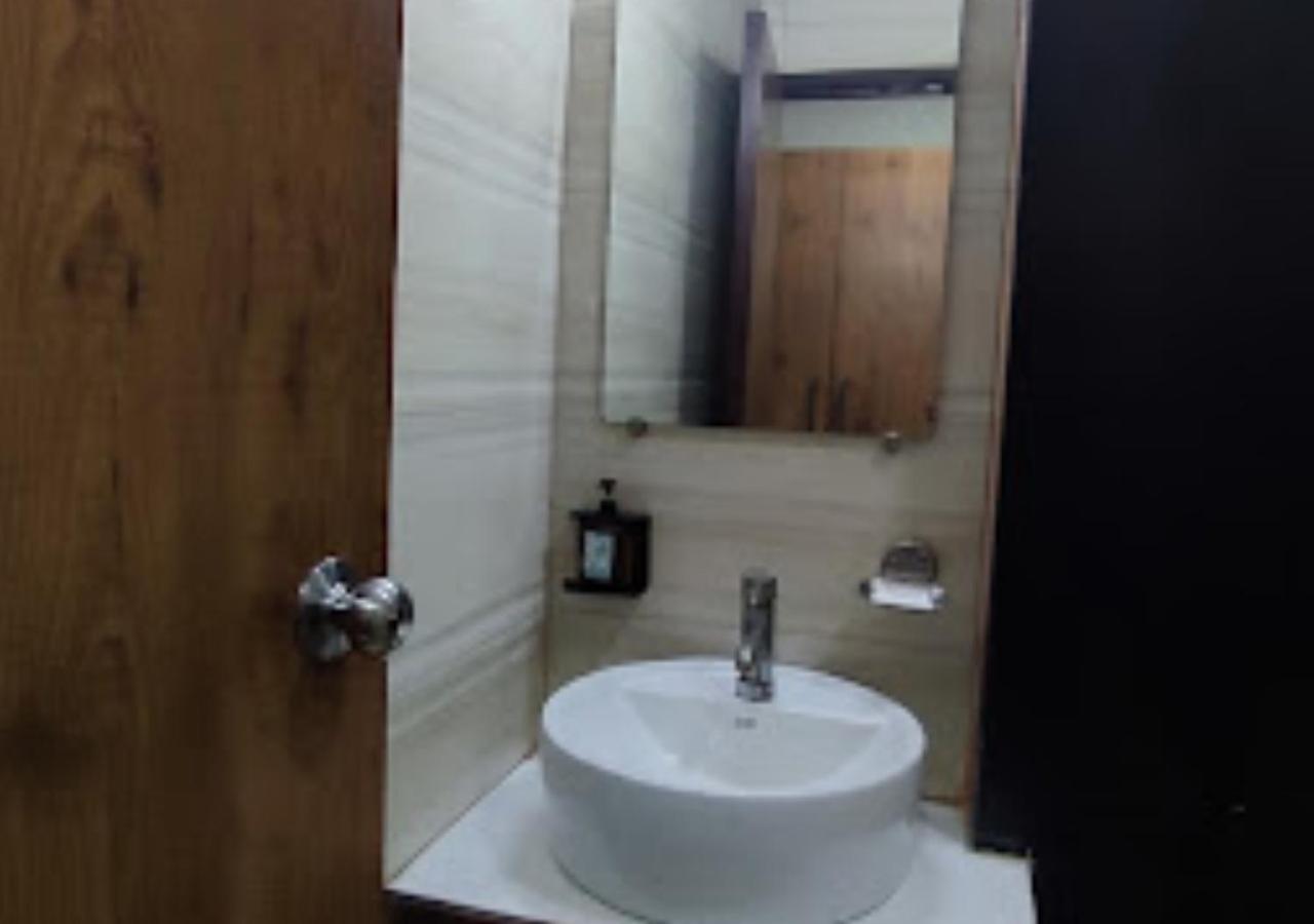 Hotel Siddharth Premiere Chandrapur Экстерьер фото