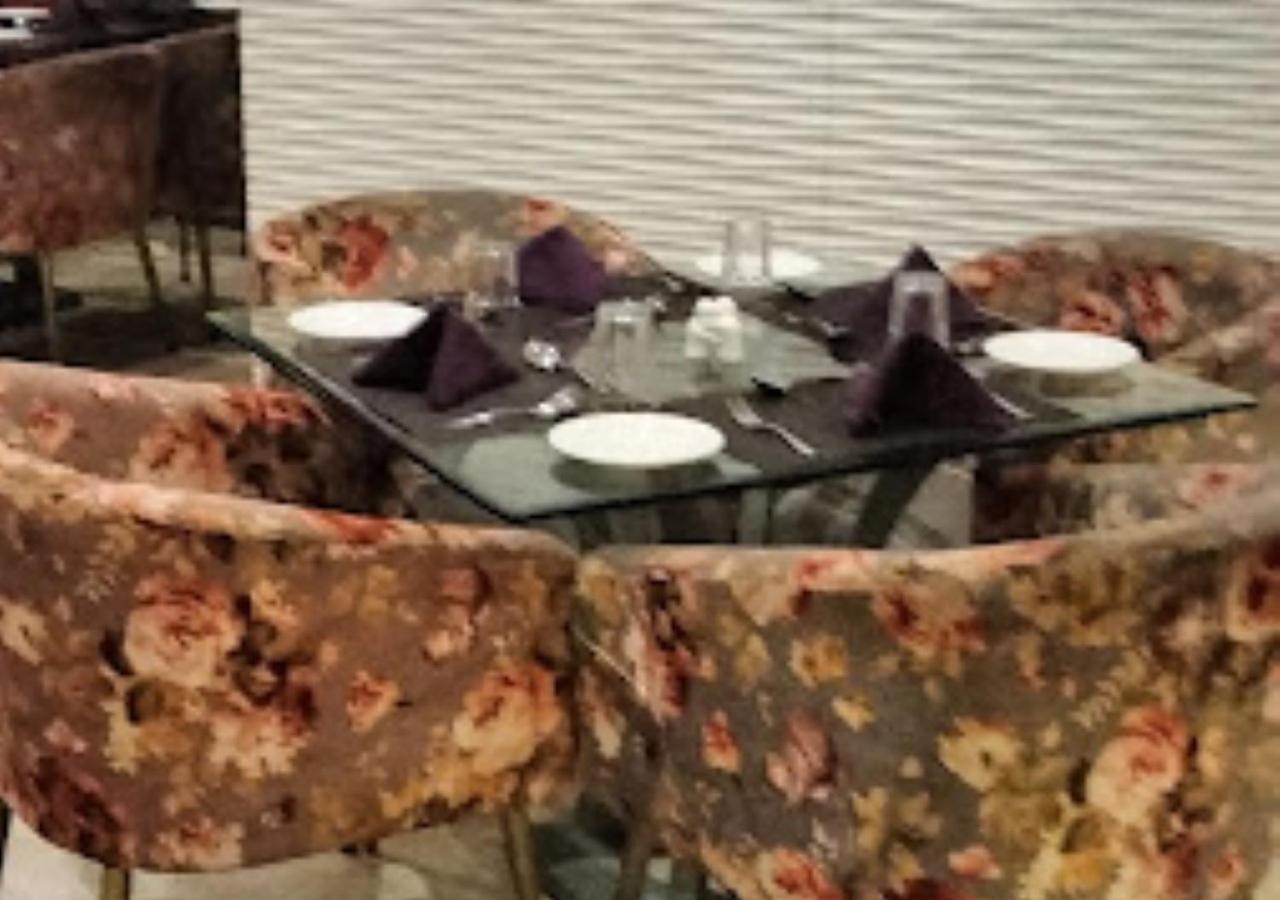 Hotel Siddharth Premiere Chandrapur Экстерьер фото