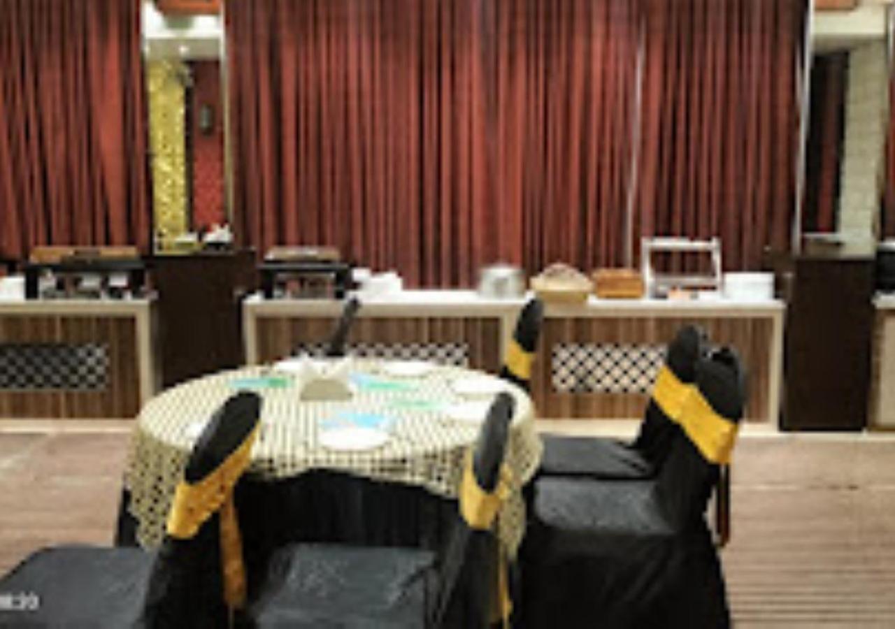 Hotel Siddharth Premiere Chandrapur Экстерьер фото