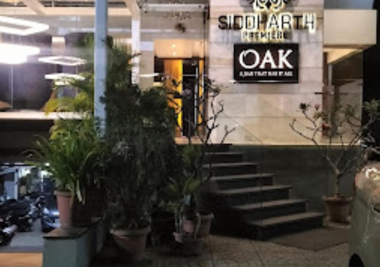 Hotel Siddharth Premiere Chandrapur Экстерьер фото