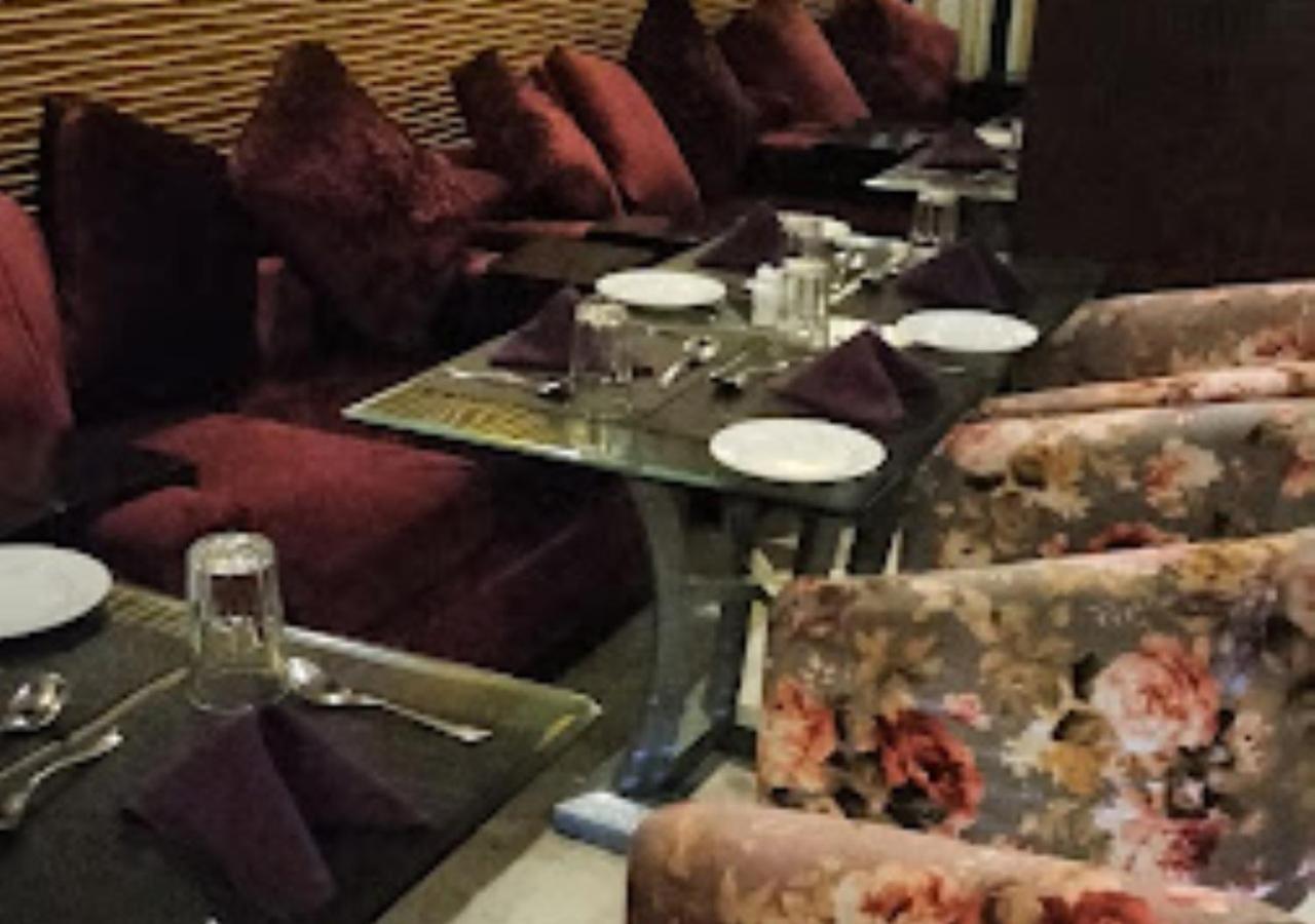 Hotel Siddharth Premiere Chandrapur Экстерьер фото